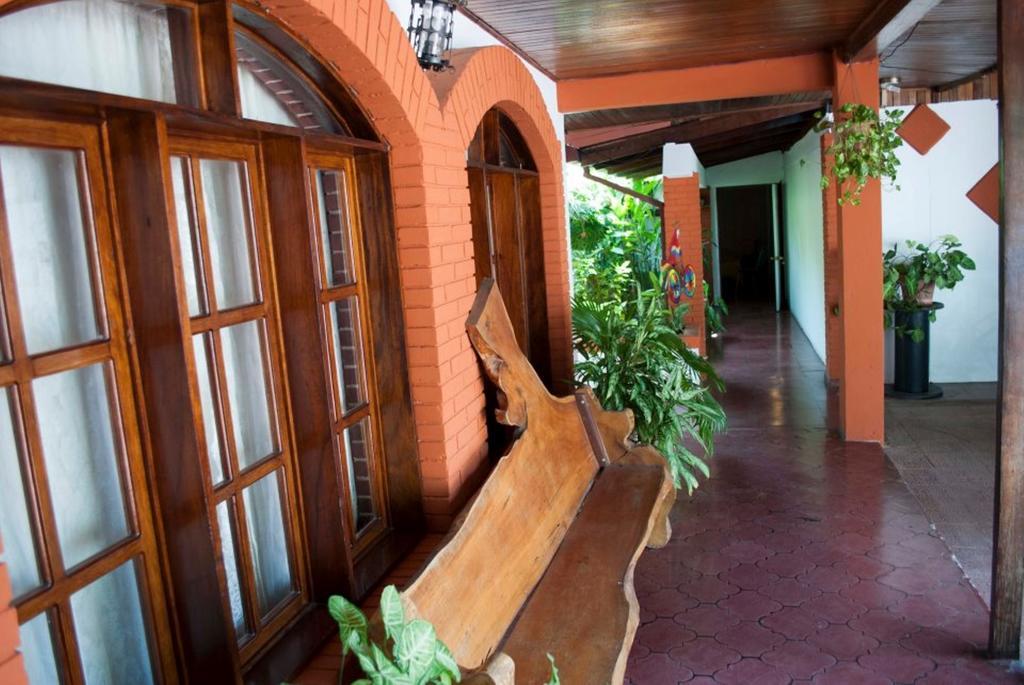 Hotel Jackie'S House Puntarenas Exterior foto